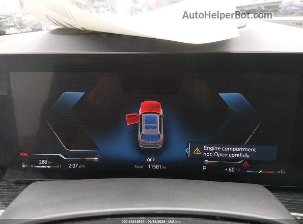 5UX23EM08T9030174 2026 BMW X7 Gray Հետևի նստատեղերի տեսք