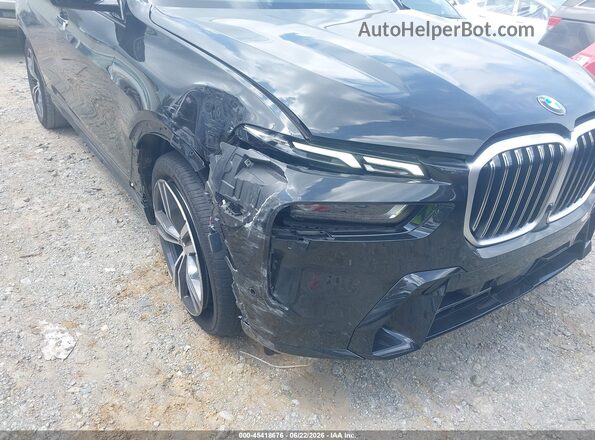 5UX23EM09R9U44119 2024 BMW X7 Black Widok z przodu