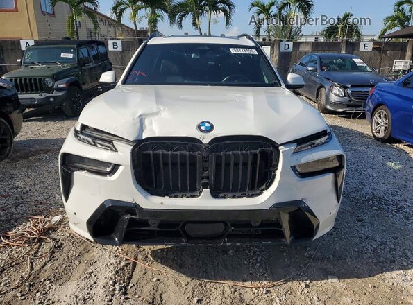 5UX23EM09S9W48991 2025 BMW X7 White Widok z przodu