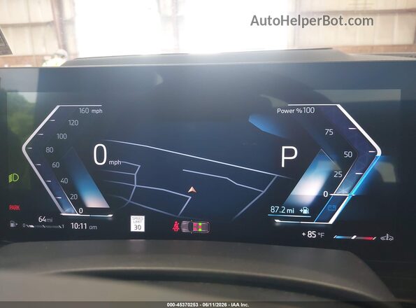 5UX23EM09T9074121 2026 BMW X7 Gray Vista de los asientos traseros