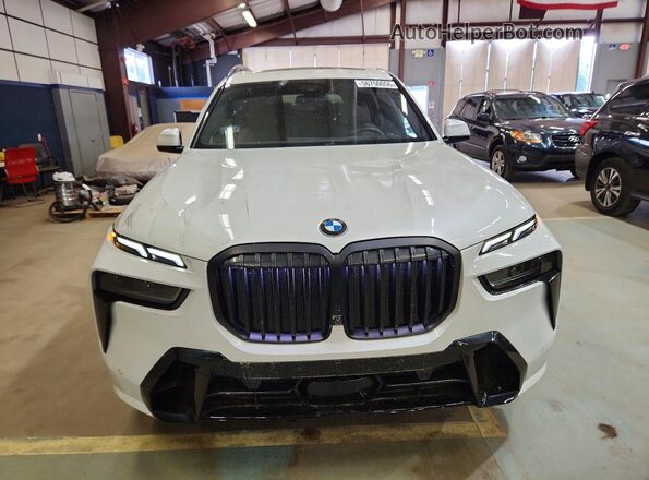 5UX23EM0XR9S58315 2024 BMW X7 White Вид спереду