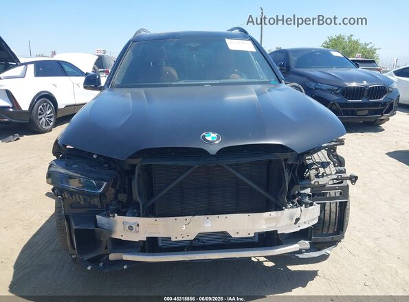 5UX23EM0XR9U98254 2024 BMW X7 Black Widok zestawu wskaźników