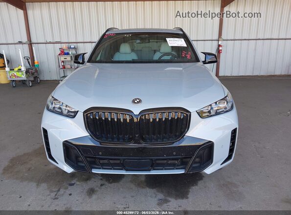 5UX23EU00T9059877 2026 BMW X5 Gray ხელსაწყოთა პანელის ხედი