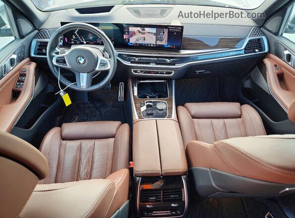 5UX23EU01S9Z65552 2025 BMW X5 Gray Առջևի վահանակի տեսք