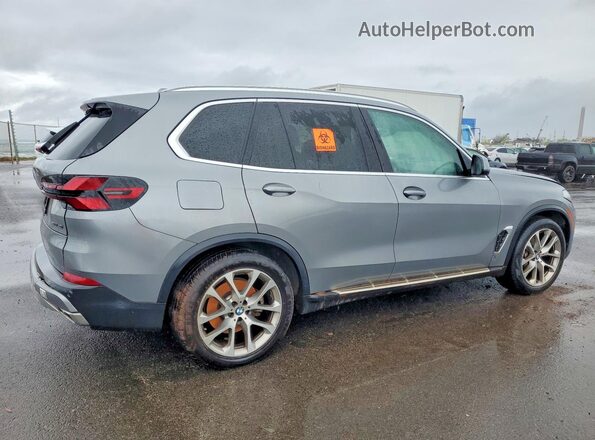 5UX23EU02R9S99425 2024 BMW X5 Gray Rear right