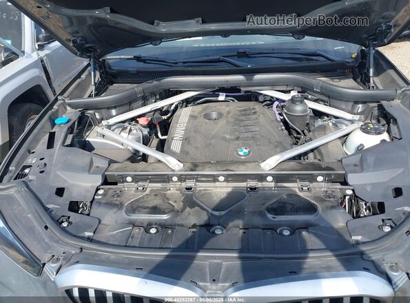 5UX23EU02R9W17401 2024 BMW X5 Gray Vista trasera