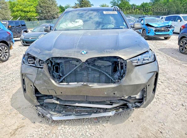 5UX23EU05S9W72060 2025 BMW X5 Зеленый Вид спереди