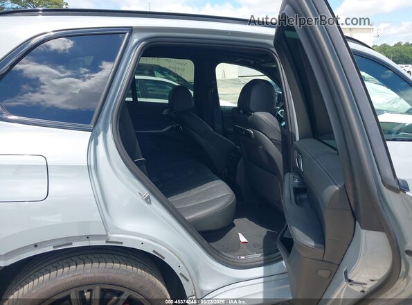 5UX23EU05S9Z05208 2025 BMW X5 Blue VIN կոդի պիտակի տեսք