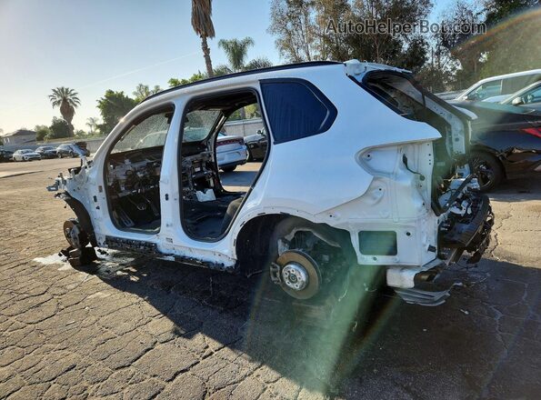 5UX23EU07R9T10337 2024 BMW X5 White Задня ліва чверть