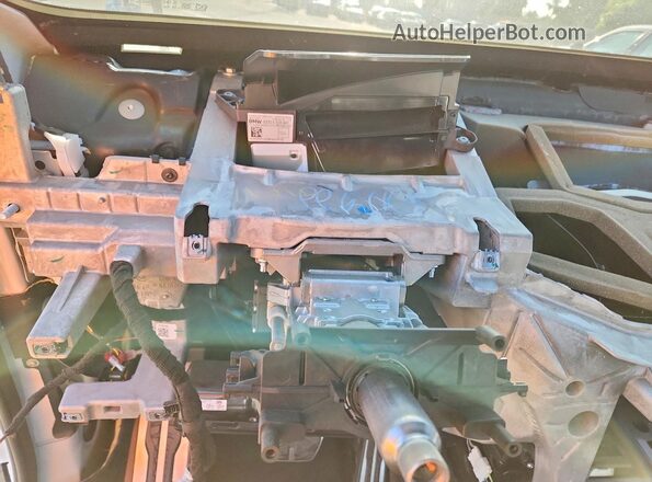 5UX23EU07R9T10337 2024 BMW X5 White Вид щитка приладів