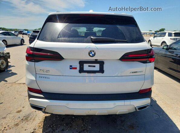 5UX23EU08R9V86848 2024 BMW X5 White უკანა ხედი