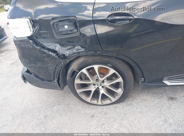 5UX23EU08T9111739 2026 BMW X5 Black 