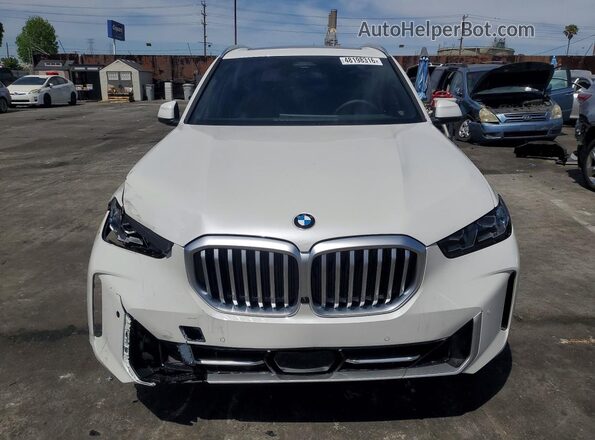 5UX23EU08T9254819 2026 BMW X5 White Դիմացի տեսք