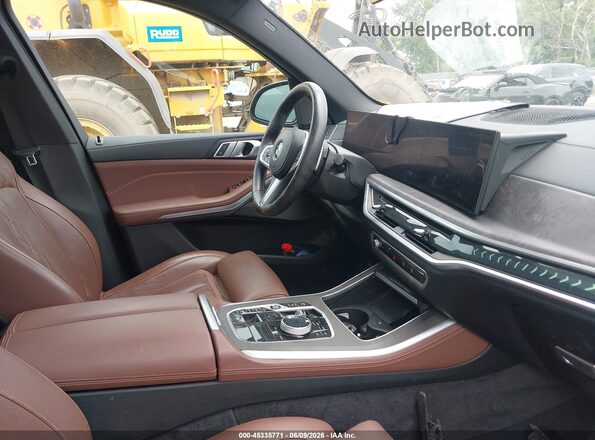 5UX23EU0XR9V12282 2024 BMW X5 Green Vista interior delantera
