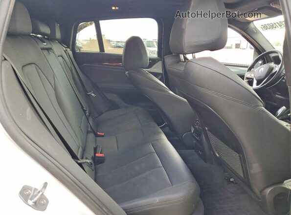 5UX2V1C09LLE67644 2020 BMW X4 White Вид задніх сидінь