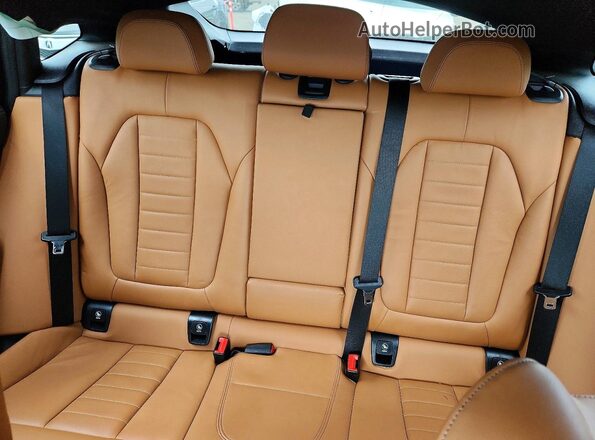 5UX2V5C0XM9E39583 2021 BMW X4 Black Հետևի նստատեղերի տեսք