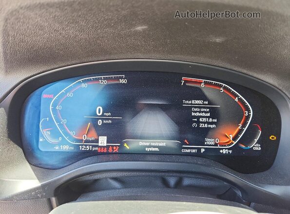 5UX33DT00N9K67342 2022 BMW X4 Cream Instrument cluster view