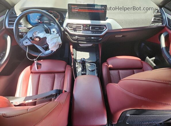 5UX33DT00N9K67342 2022 BMW X4 Cream Dashboard view