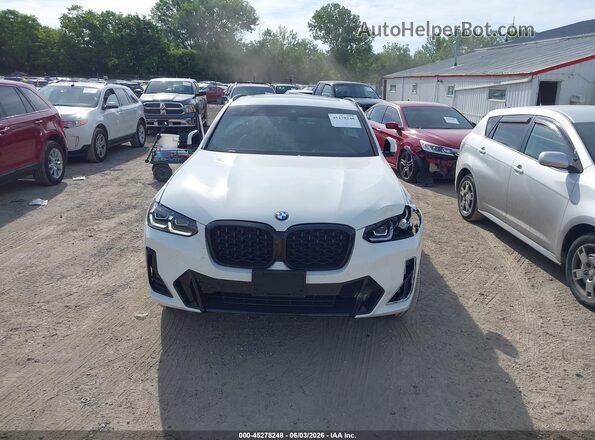 5UX33DT01P9R66241 2023 BMW X4 White Widok zestawu wskaźników