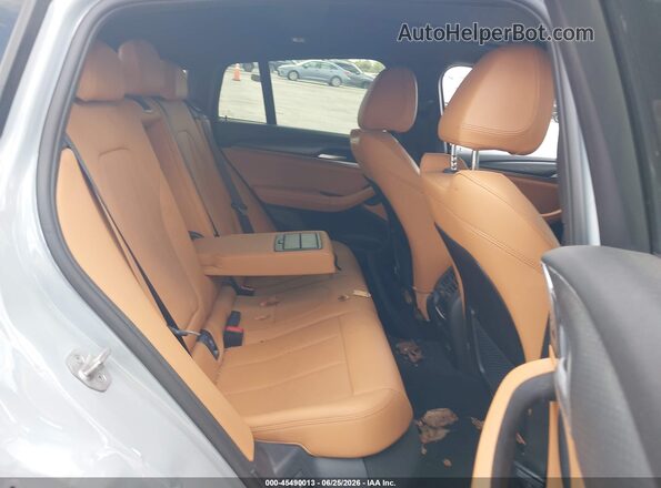 5UX33DT01R9X29946 2024 BMW X4 Gray Vista de la etiqueta del VIN