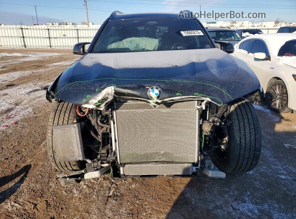 5UX33EM01S9W24690 2025 BMW X7 Black 