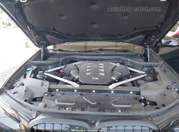 5UX33EM03S9X94002 2025 BMW X7 Black Rear view