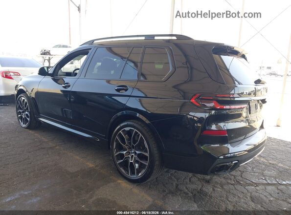 5UX33EM03S9X94002 2025 BMW X7 Black Rear left
