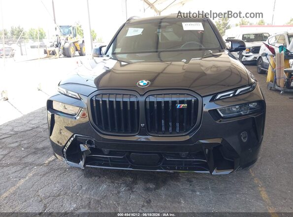 5UX33EM03S9X94002 2025 BMW X7 Black Instrument cluster view
