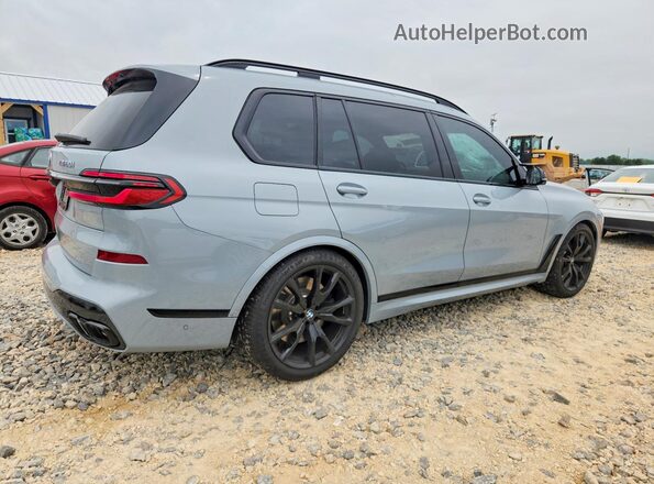 5UX33EM03T9098418 2026 BMW X7 Gray Задня права чверть