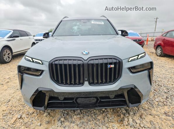 5UX33EM03T9098418 2026 BMW X7 Gray Вид спереду