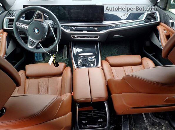 5UX33EM0XS9Y93934 2025 BMW X7 Gray წინა პანელის ხედი