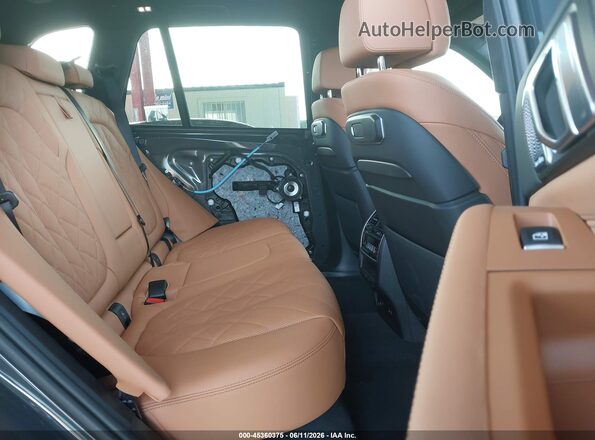 5UX33EU02T9305073 2026 BMW X5 Gray VIN կոդի պիտակի տեսք