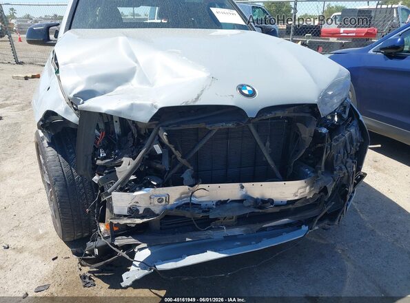 5UX33EU05R9T83114 2024 BMW X5 Gray Vista frontal