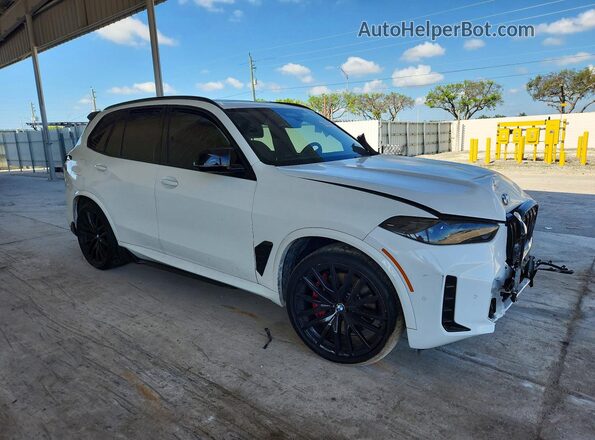 5UX33EU05S9W95715 2025 BMW X5 Белый Передняя правая четверть