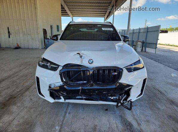 5UX33EU05S9W95715 2025 BMW X5 Белый Вид спереди