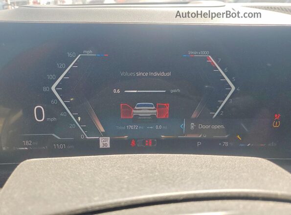 5UX33EX01R9V83998 2024 BMW X6 White Widok zestawu wskaźników