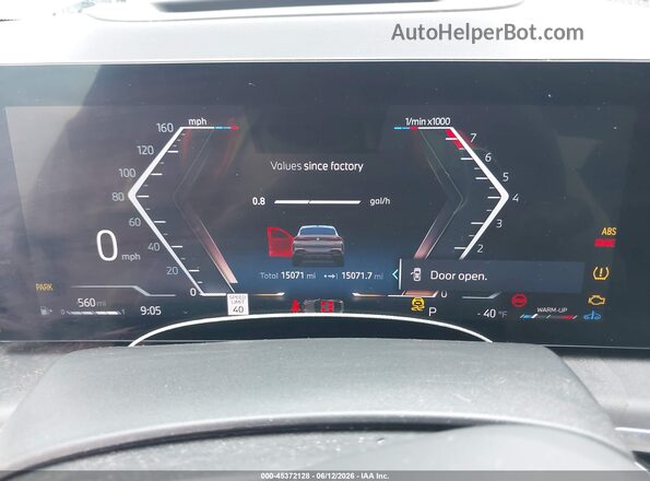 5UX33EX01S9W31814 2025 BMW X6 Gray Rear seats view