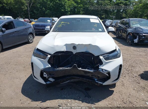 5UX33EX04R9U46313 2024 BMW X6 White Вид щитка приладів