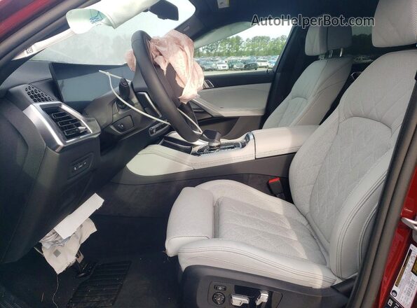 5UX33EX08T9056189 2026 BMW X6 Burgundy Вид салону спереду