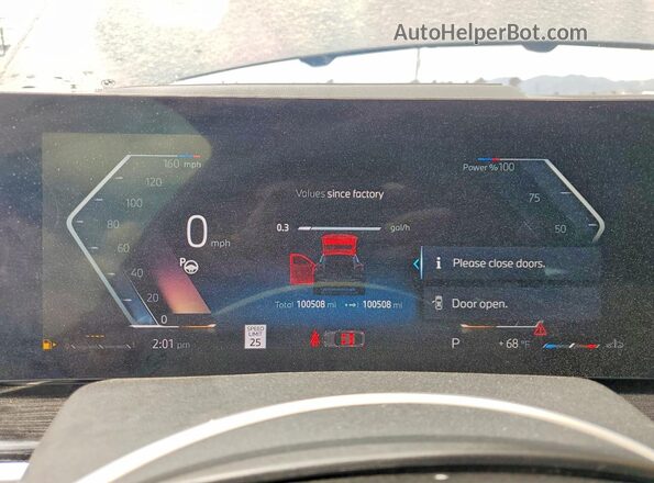 5UX33EX09R9S50500 2024 BMW X6 Black Vista del cuadro de instrumentos