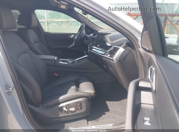 5UX33EX0XT9312297 2026 BMW X6 Серый Вид салона спереди