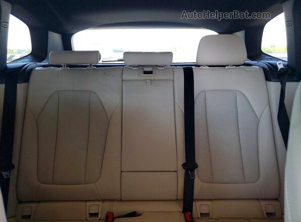5UX43DP00R9U63236 2024 BMW X3 Белый Вид задних сидений