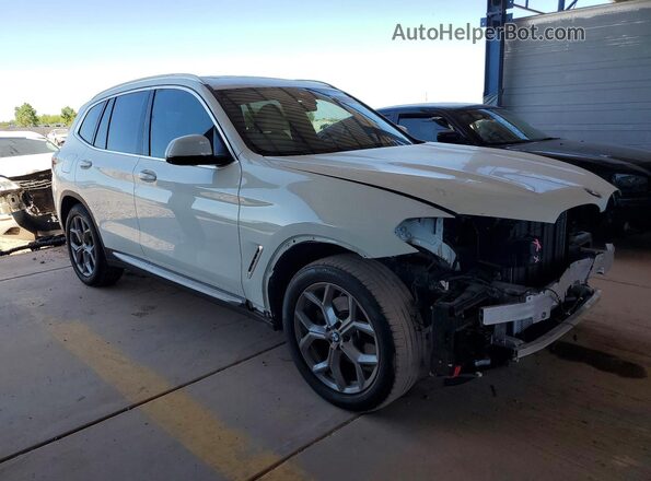 5UX43DP00R9U63236 2024 BMW X3 Белый Передняя правая четверть
