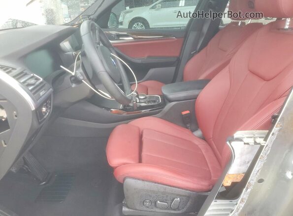 5UX43DP00R9W78051 2024 BMW X3 White Front interior view