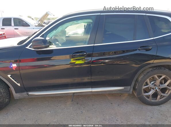 5UX43DP04N9M44473 2022 BMW X3 Black Vista interior de 360 grados