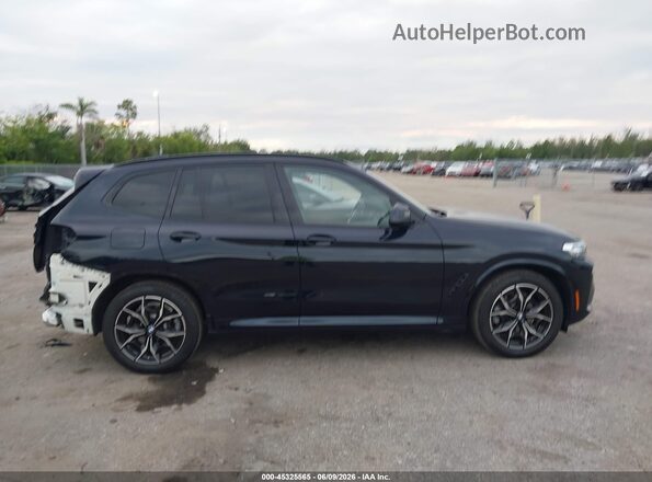 5UX43DP04R9W24249 2024 BMW X3 Black Vista interior de 360 grados