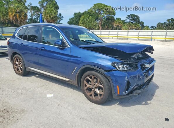 5UX43DP05R9U50157 2024 BMW X3 Blue Delantero derecho