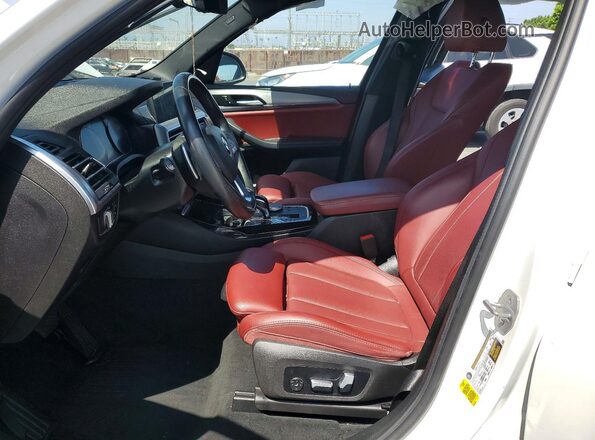 5UX43DP06N9K92180 2022 BMW X3 White Widok wnętrza z przodu