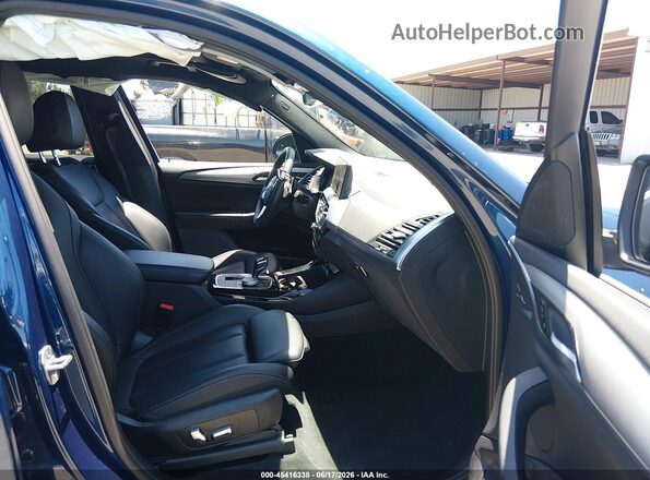5UX43DP08P9P14503 2023 BMW X3 Blue Вид салону спереду
