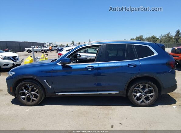 5UX43DP08P9P14503 2023 BMW X3 Blue Панорамний вид салону 360°